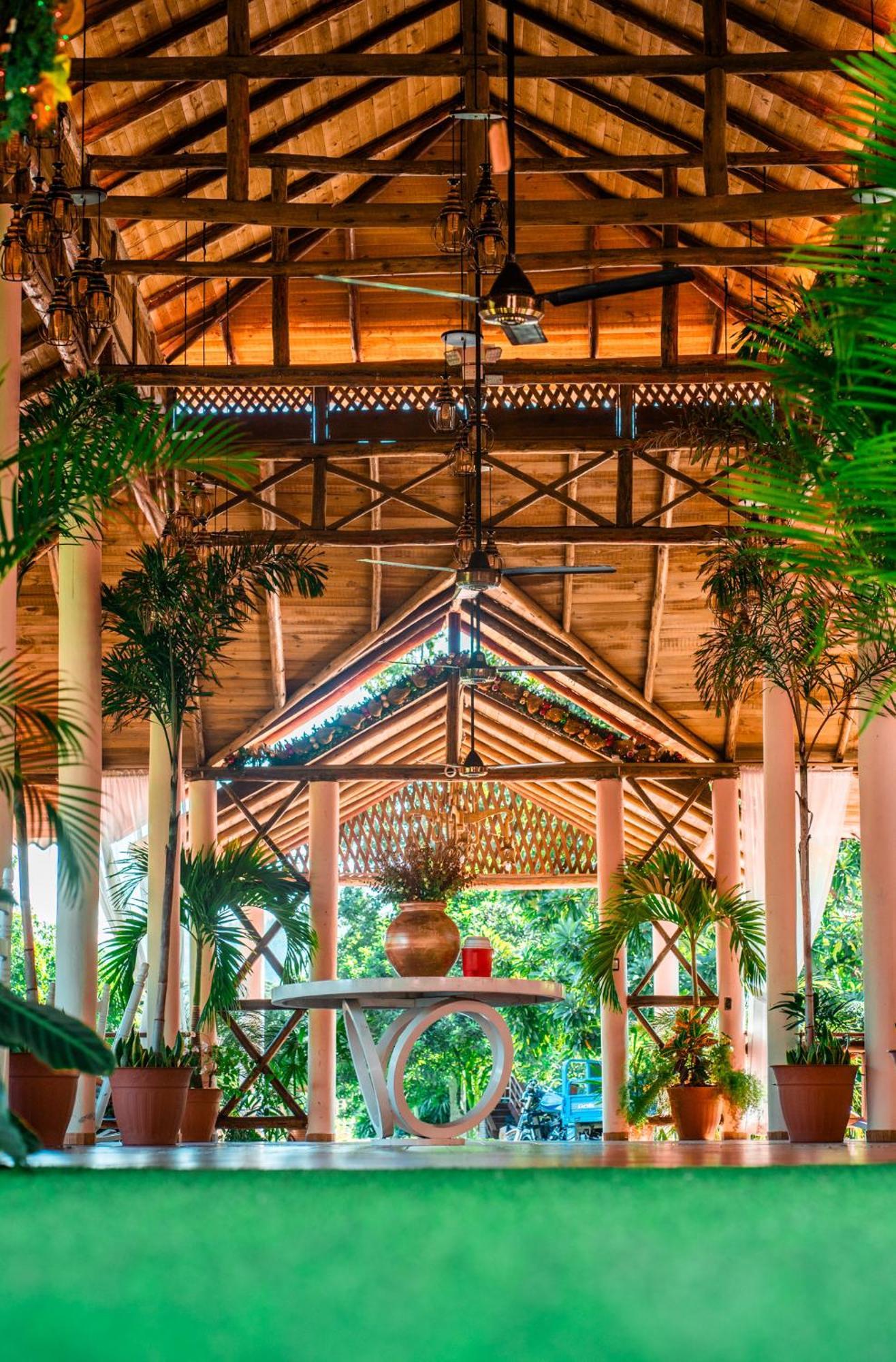 Guacamayos Hotel Bonao Exterior photo